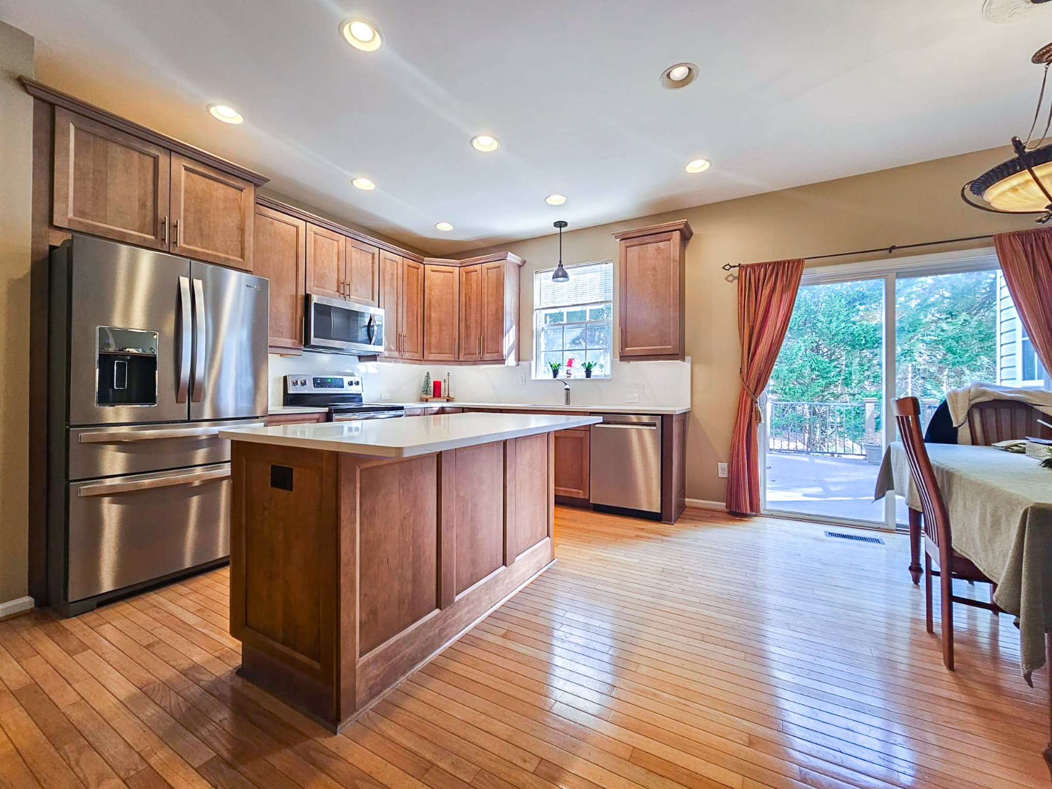 Thyme Maple Shaker, Bel Air